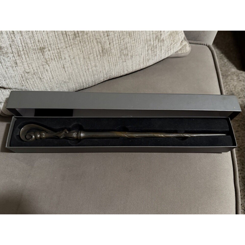 Harry Potter Fleur Delacour Wand Universal Studios 14.5” 2016 w/ Box